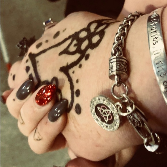 Meet your Posher, Morganna - Picture 4 of 8